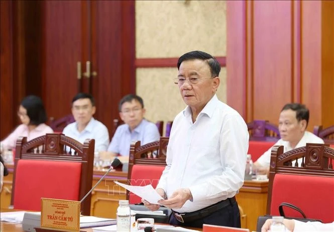 Tran Cam Tu, miembro del Buró Político y permanente del Secretariado del Comité Central del Partido Comunista de Vietnam, habla en el evento. (Fuente: VNA)