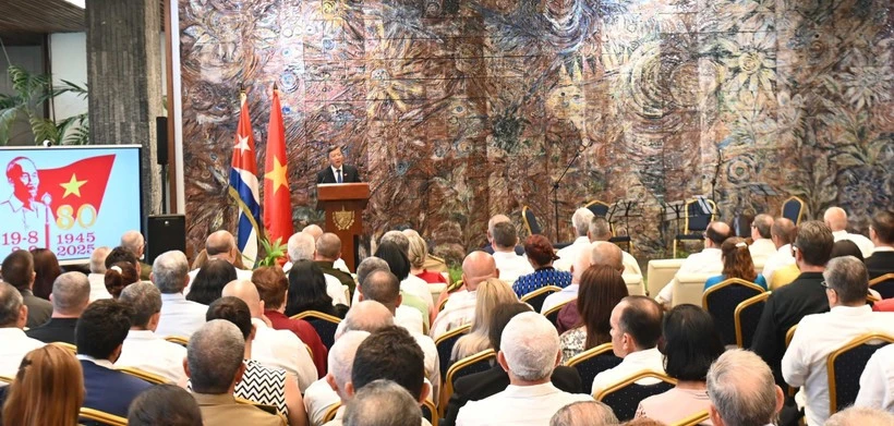 En la ceremonia (Foto: VNA)