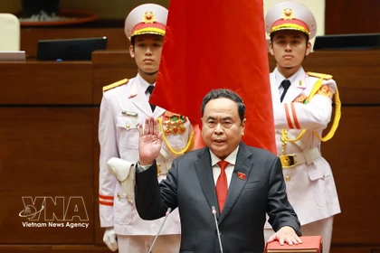 El presidente de la Asamblea Nacional de Vietnam de la XV legislatura, Tran Thanh Man, fue reelegido titular del órgano legislativo de la XVI legislatura (Fuente: VNA)