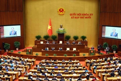 En una sesión de la Asamblea Nacional de Vietnam (Fuente: VNA)