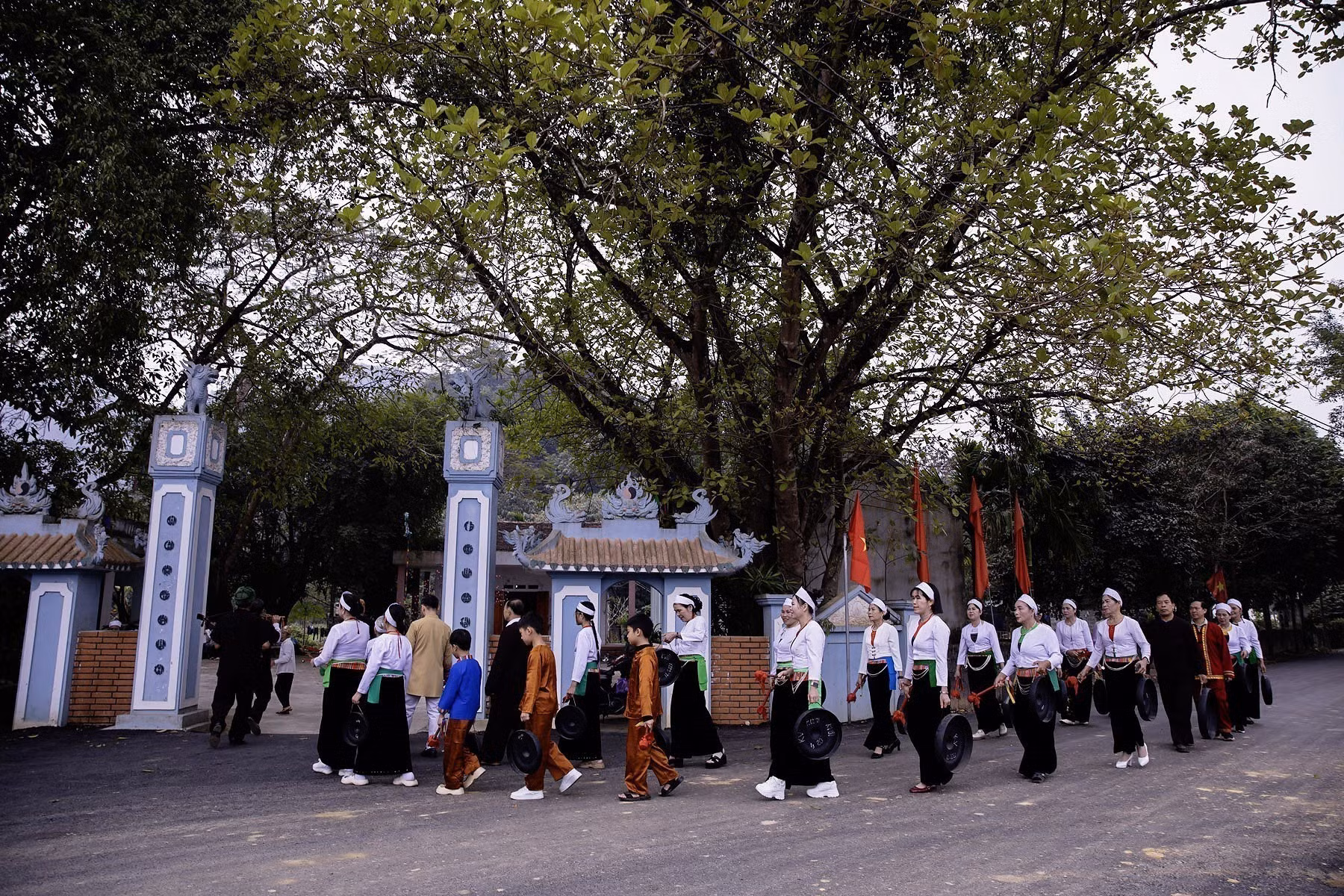 muong-phu-tho-1.jpg