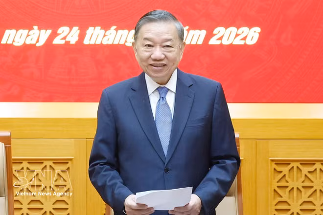 El secretario general del Partido y presidente de Vietnam, To Lam, preside segunda reunión de Comisión Militar Central (Foto: VNA)