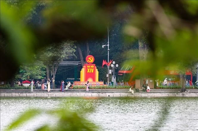Hanoi se viste de fiesta para el XIV Congreso del Partido (Fuente: VNA)