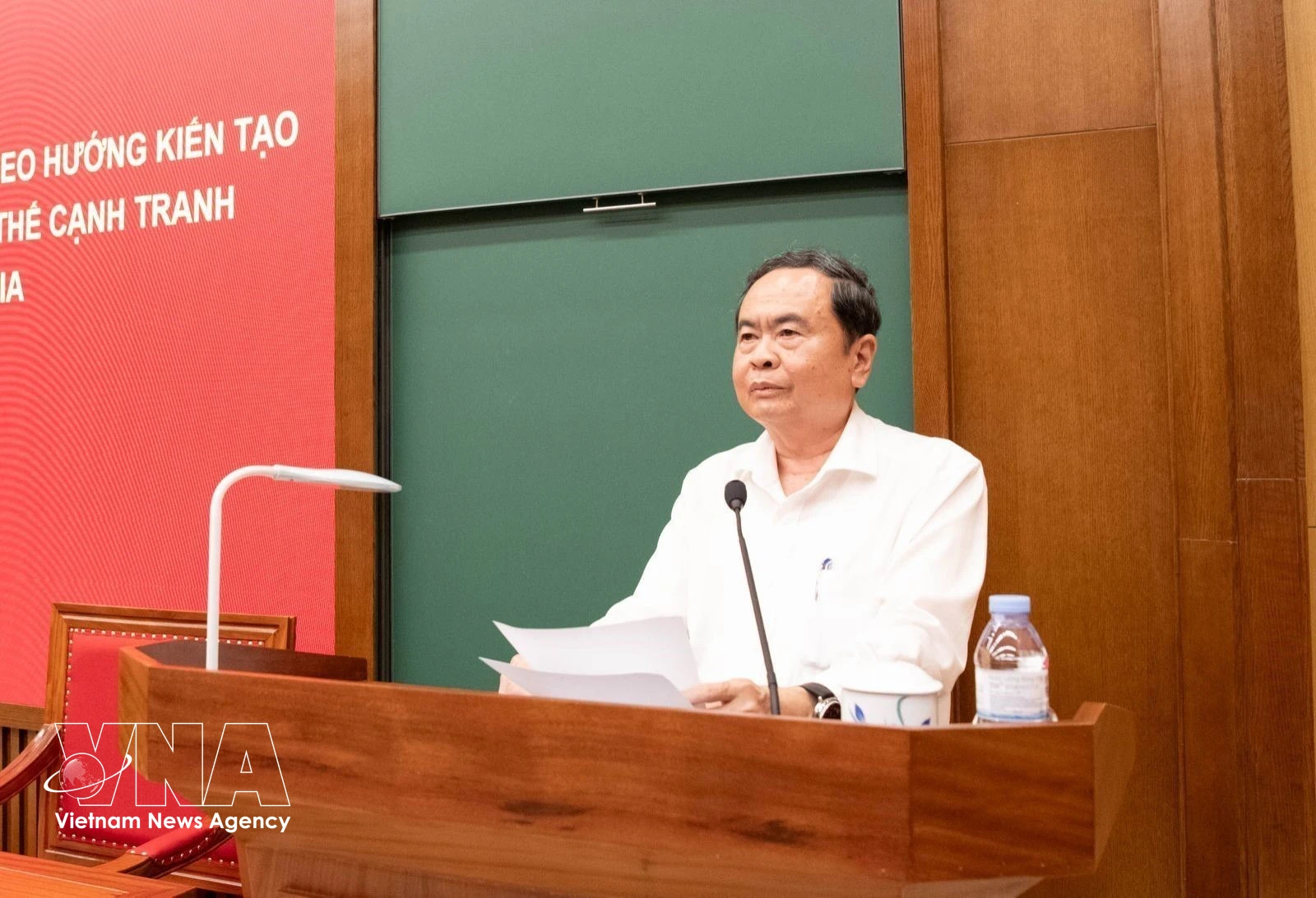 El presidente de la Asamblea Nacional de Vietnam, Tran Thanh Man, habla en el evento. (Fuente: VNA)