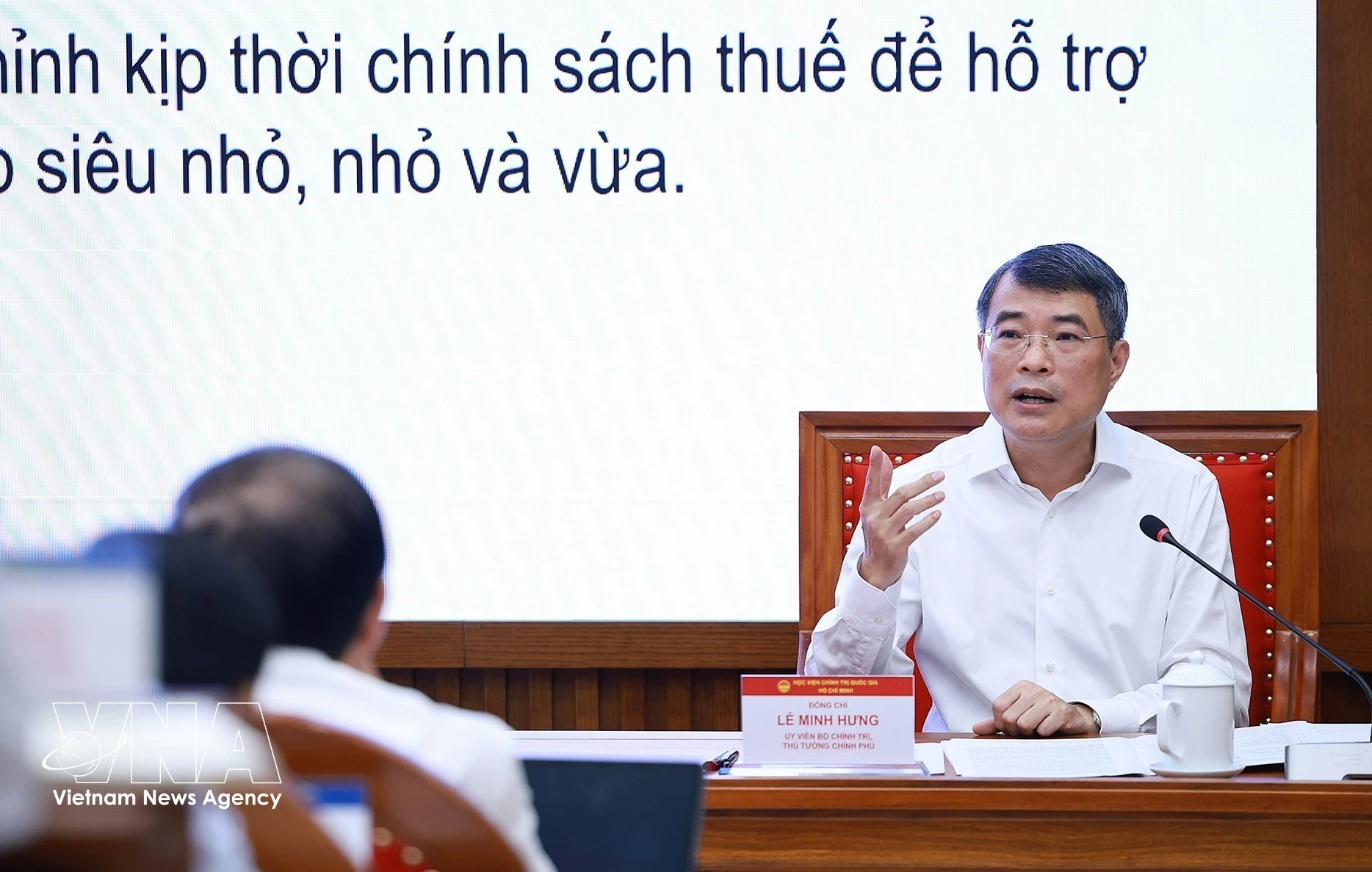 El primer ministro de Vietnam, Le Minh Hung, habla en el evento. (Fuente: VNA)