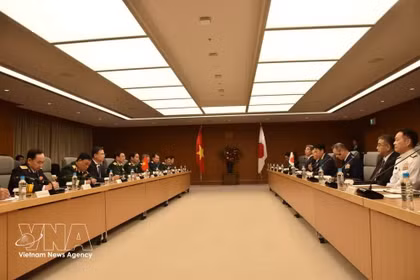 Vietnam y Japón refuerzan cooperación en defensa durante conversaciones de alto nivel