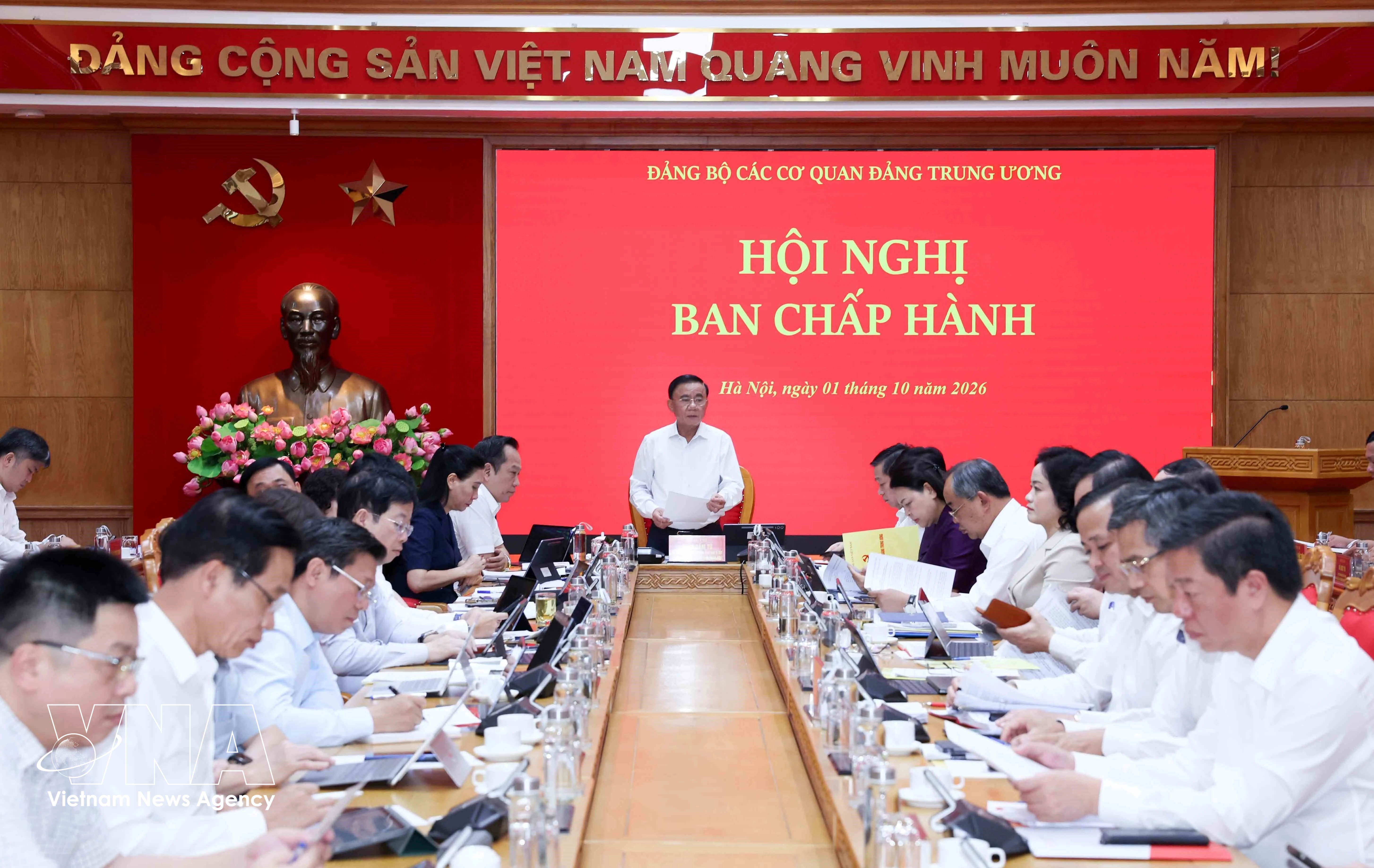El miembro del Buró Político y permanente del Secretariado del Comité Central del Partido Comunista de Vietnam (PCV), Tran Cam Tu, habla en la cita (Fuente: VNA)