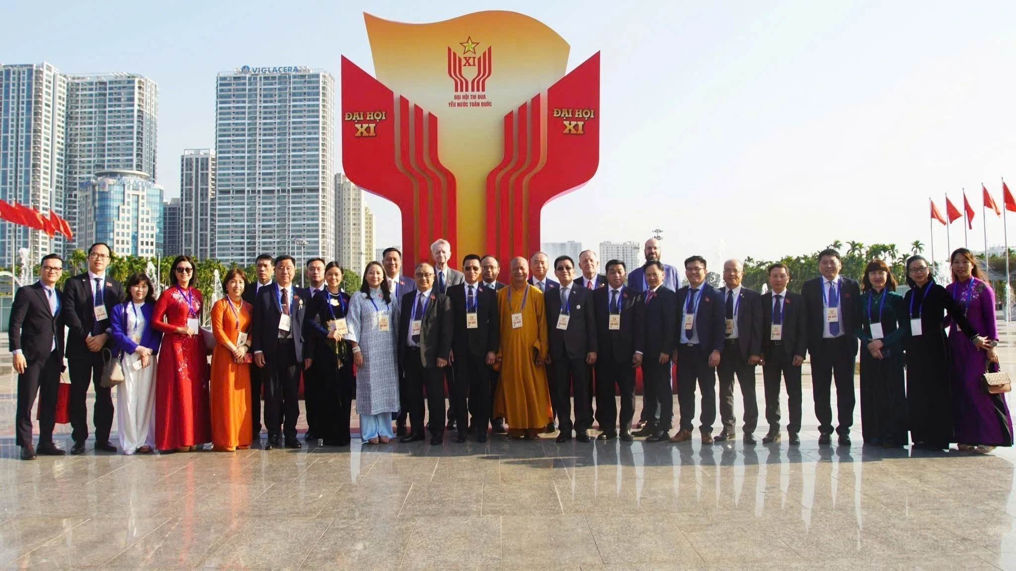 Delegación de vietnamitas residentes en el extranjero que asisten al XI Congreso Nacional de Emulación. Foto: VNA.