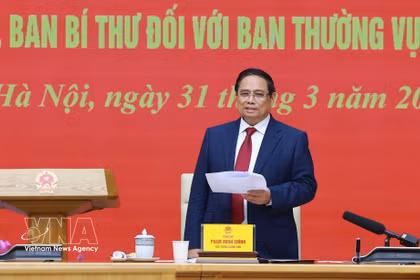 El primer ministro de Vietnam, Pham Minh Chinh, interviene en la cita (Foto: VNA)