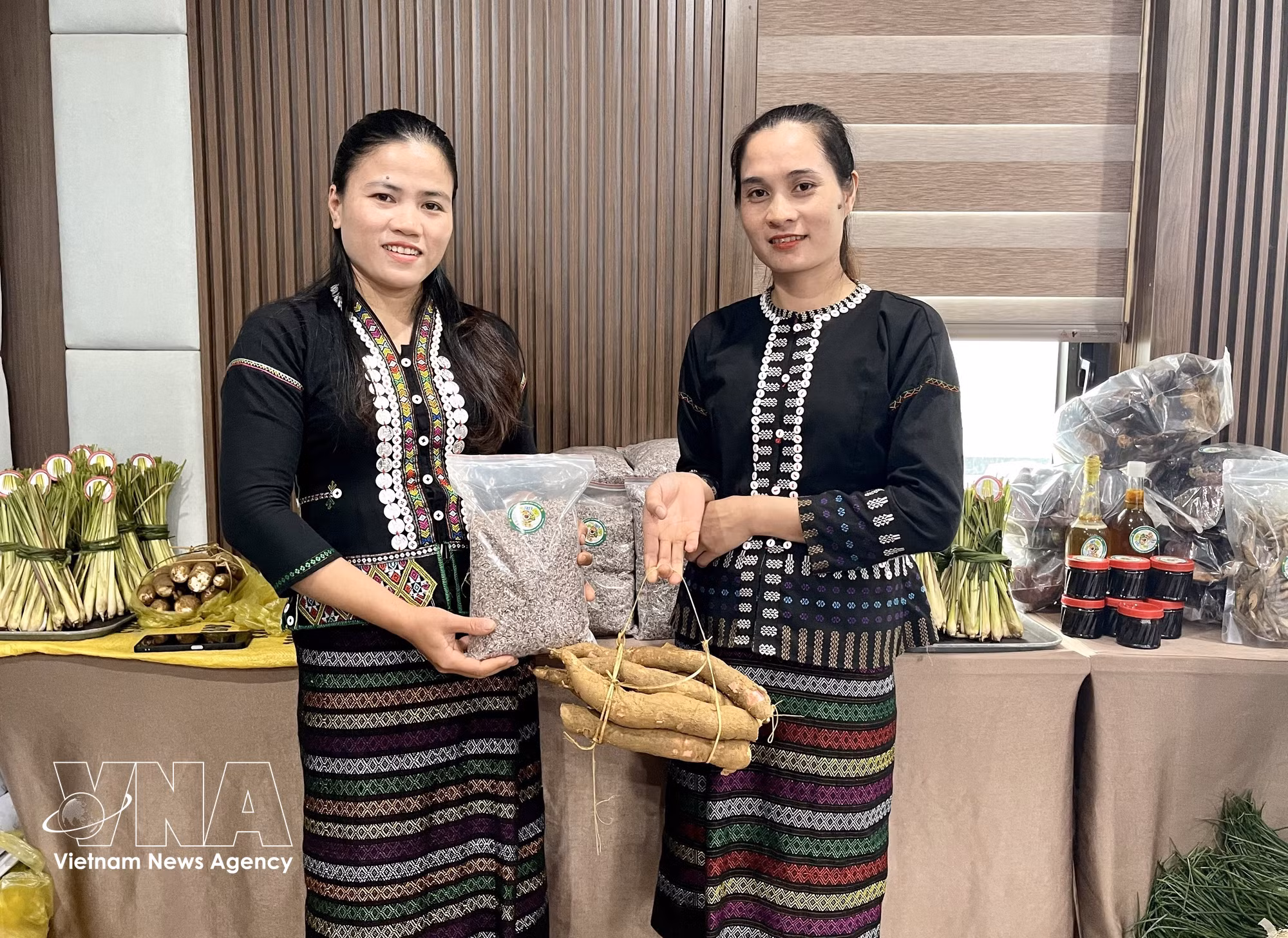 vnanet-potal-quang-tri-thuc-day-binh-dang-gioi-cho-phu-nu-dong-bao-dan-toc-thieu-so-8471709.jpg