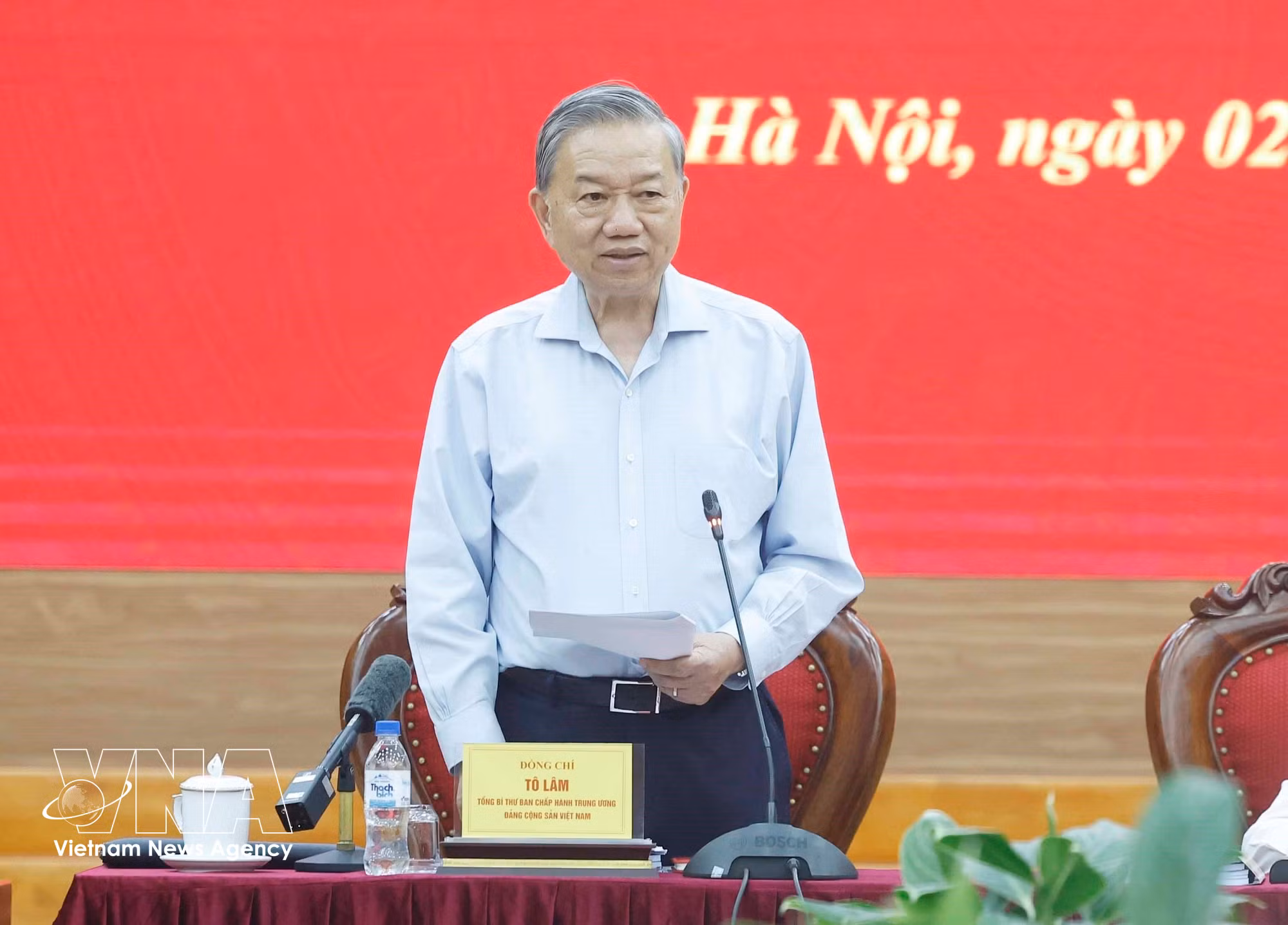 vnanet-tong-bi-thu-to-lam-lam-viec-voi-ban-chinh-sach-chien-luoc-trung-uong-8616114.jpg