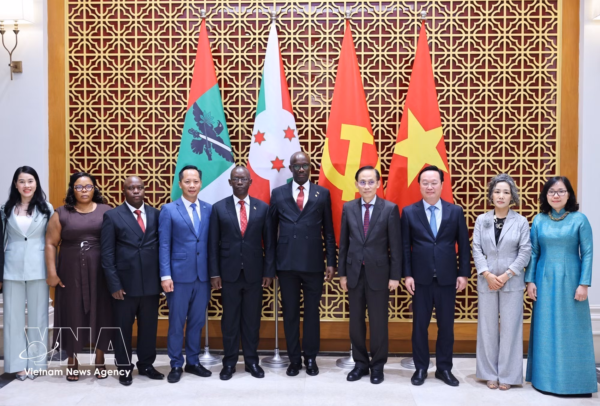 vnanet-burundi2.jpg