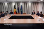 En la reunión de trabajo entre la delegación de la Academia Nacional de Política Ho Chi Minh y el Consejo Teórico Central de Vietnam con el Departamento de Asuntos Exteriores y Comercio de Australia (DFAT). Foto: VNA